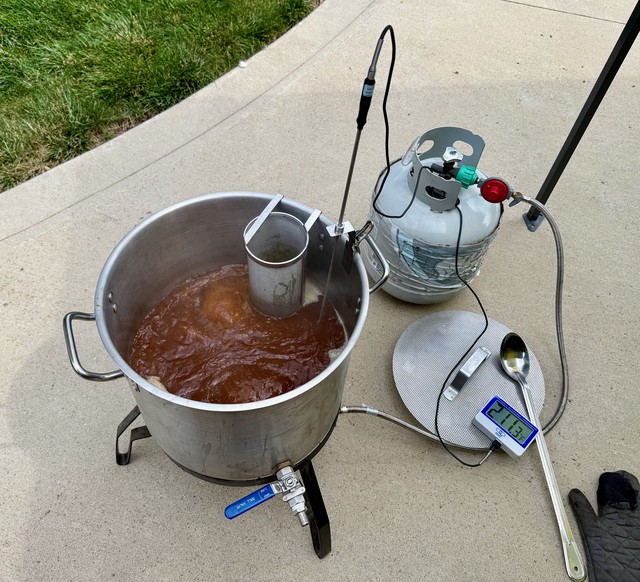 Jeff stopped over and decided to do a brew as well. It was a little too hot to have the propane b...