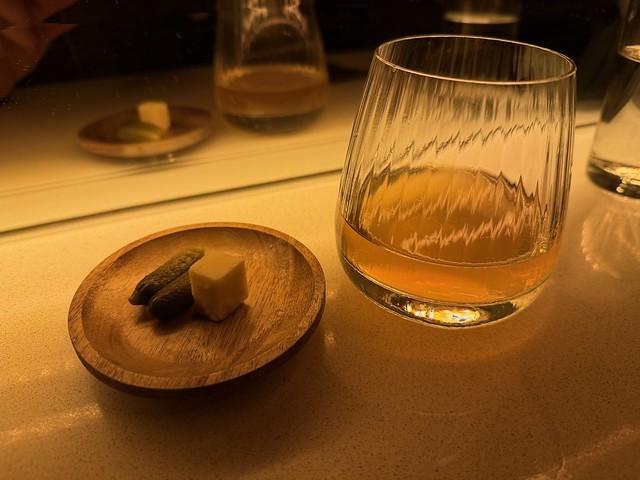 Love when a drink comes with snacks