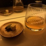 Love when a drink comes with snacks