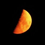 Moon - The moon was so orange